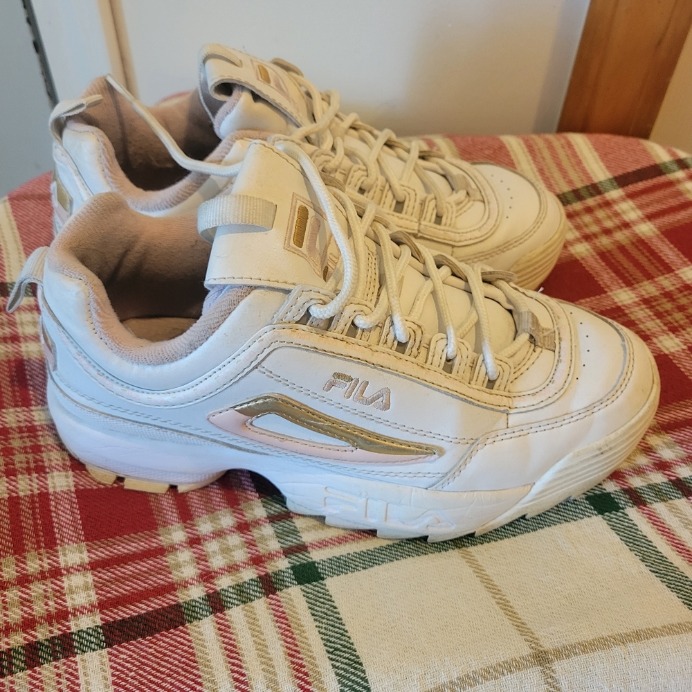 Fila 5.5 women's leather sneaker White gold & pink trim